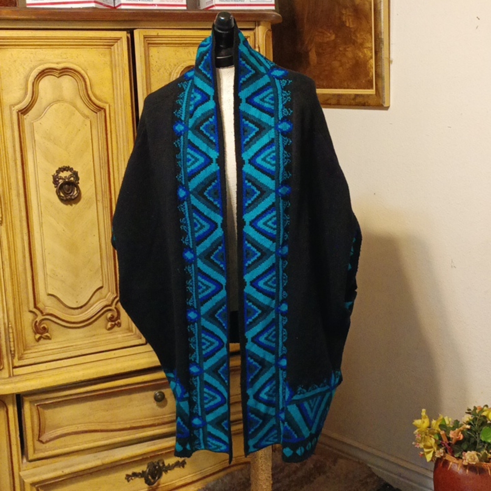 Pioneer woman L/XL sweater jacket cardigan poncho knit blue teal black